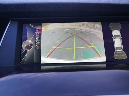 Used 2014 BMW 535i Gran Turismo image 18