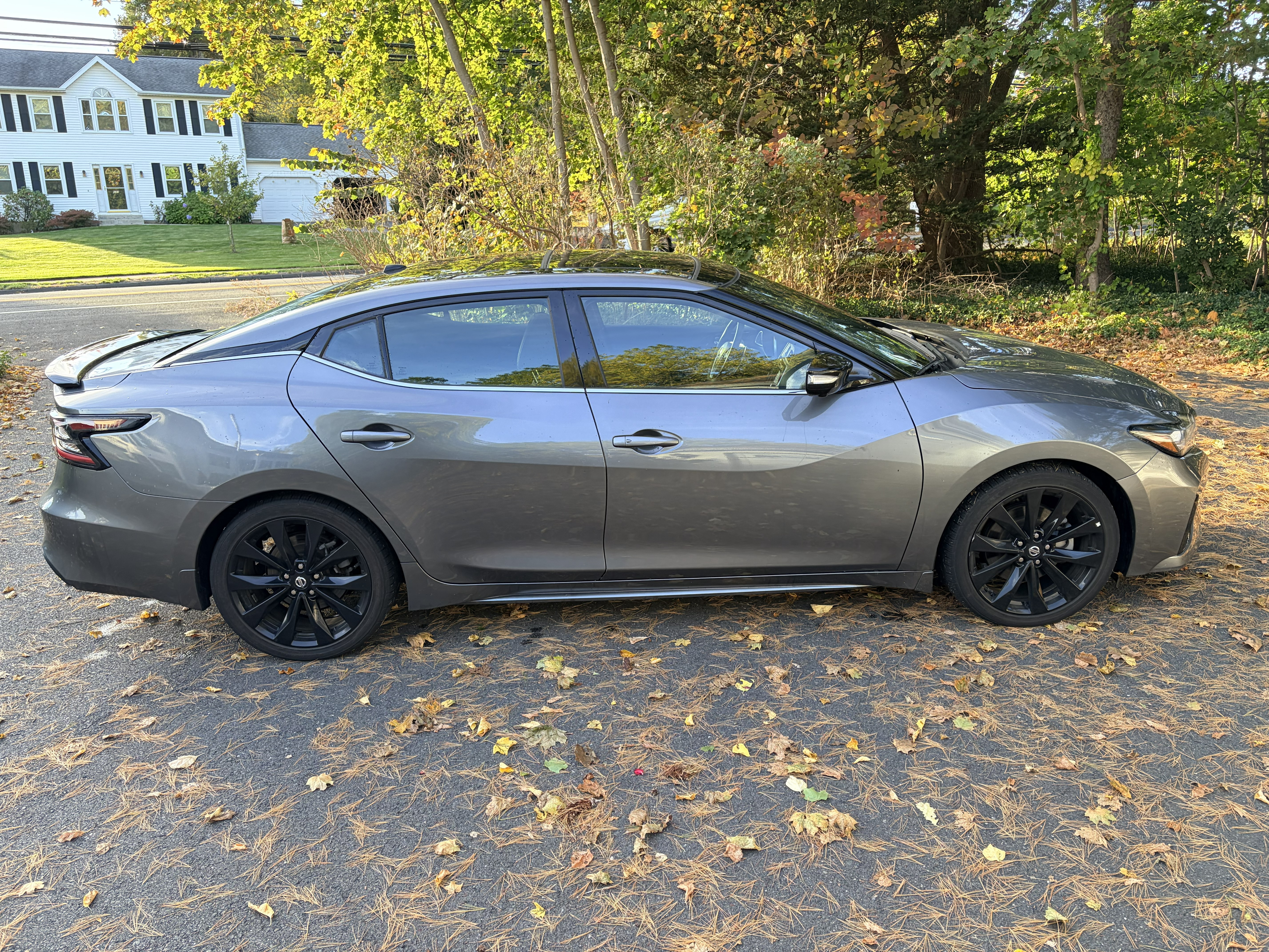 Used 2019 Nissan Maxima SR w/ Premium Package FWD image 10