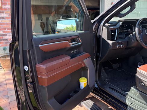 Used 2023 GMC Sierra 1500 Denali Ultimate AWD/4WD image 10