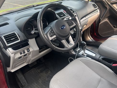 Used 2017 Subaru Forester 2.5i Limited w/ Popular Package #2 AWD/4WD image 11