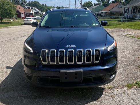 Used 2014 Jeep Cherokee Latitude AWD/4WD image 2