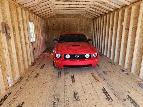 Used 2005 Ford Mustang GT Premium image 8