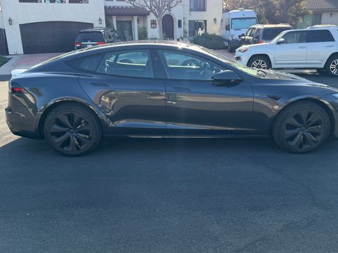 Used 2023 Tesla Model S Standard Range image 8