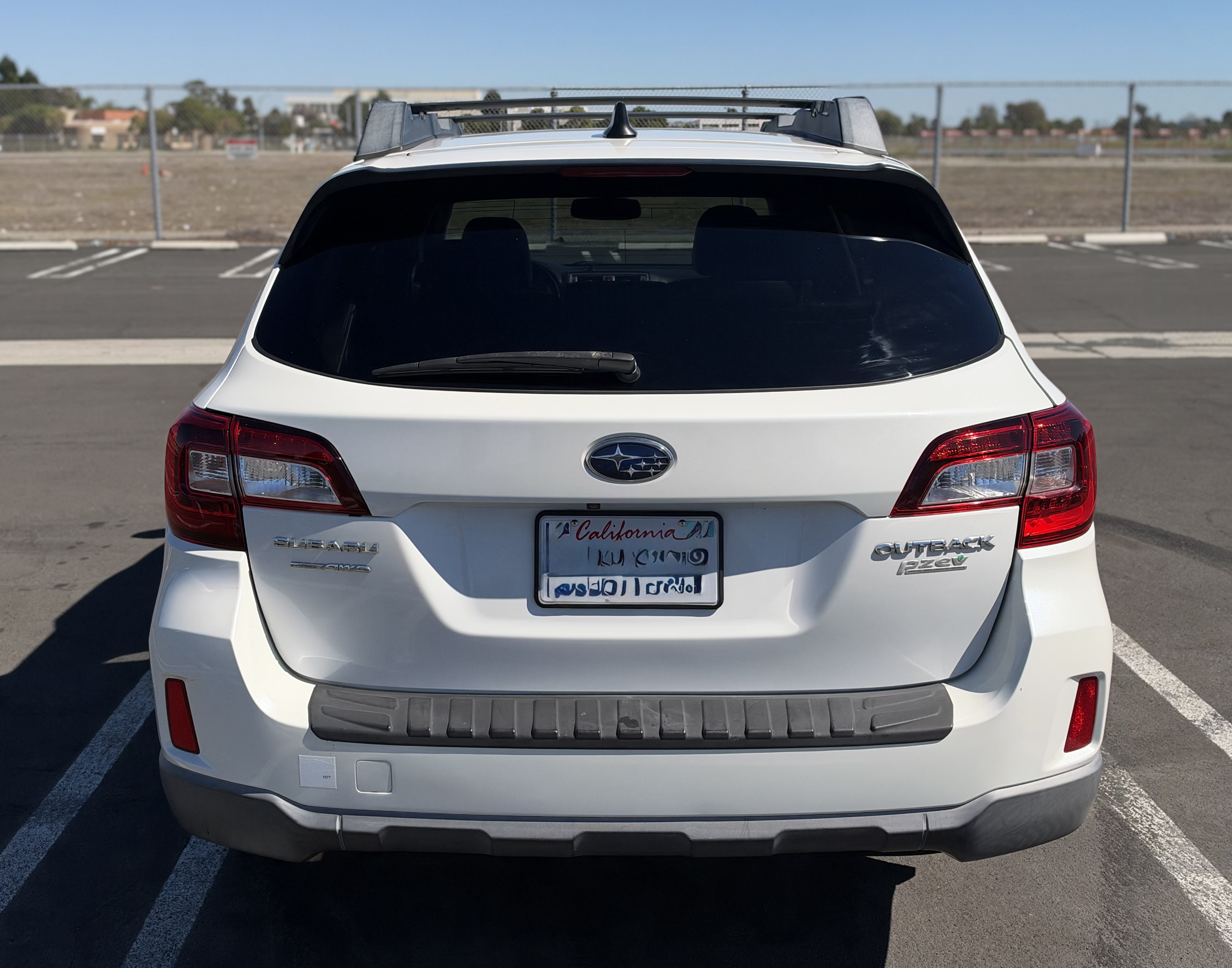 Used 2016 Subaru Outback 2.5i Limited AWD/4WD image 5