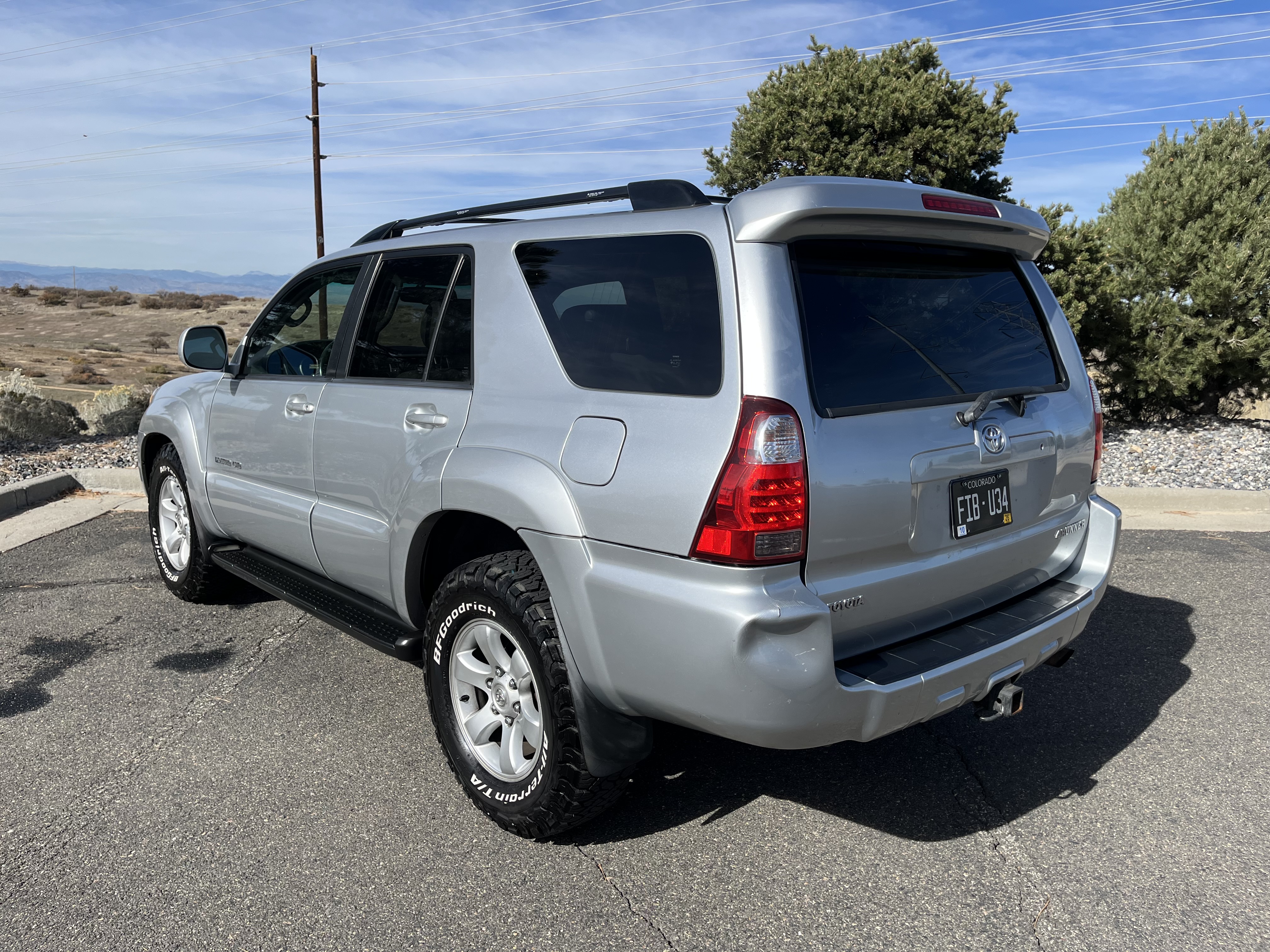 Used 2008 Toyota 4Runner Limited w/ Limited Extra Value Pkg 1 AWD/4WD image 2