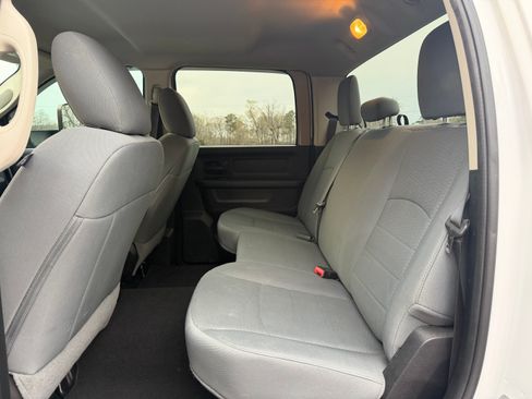 Used 2015 RAM 2500 Tradesman w/ Chrome Appearance Group image 5