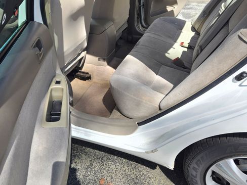 Used 2003 Toyota Camry LE image 10