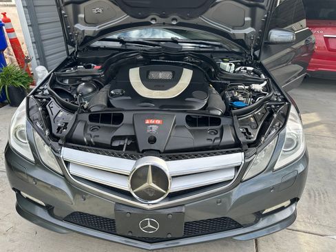 Used 2011 Mercedes-Benz E 550 Coupe image 10