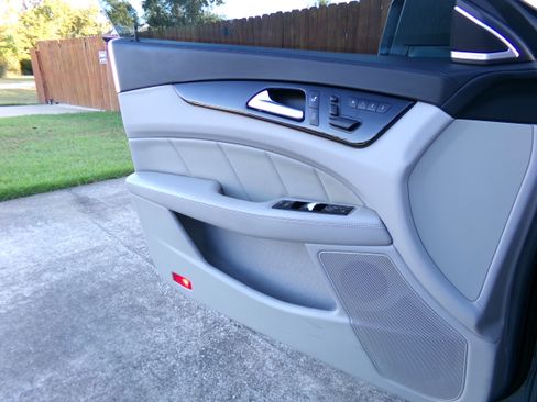 Used 2012 Mercedes-Benz CLS 63 AMG image 11