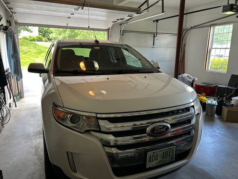 Used 2014 Ford Edge Limited w/ Driver Entry Package AWD/4WD image 6