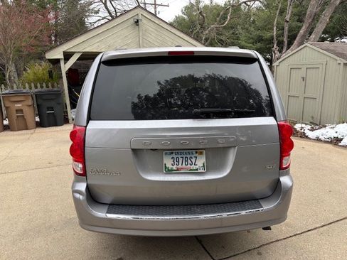 Used 2014 Dodge Grand Caravan SXT image 6