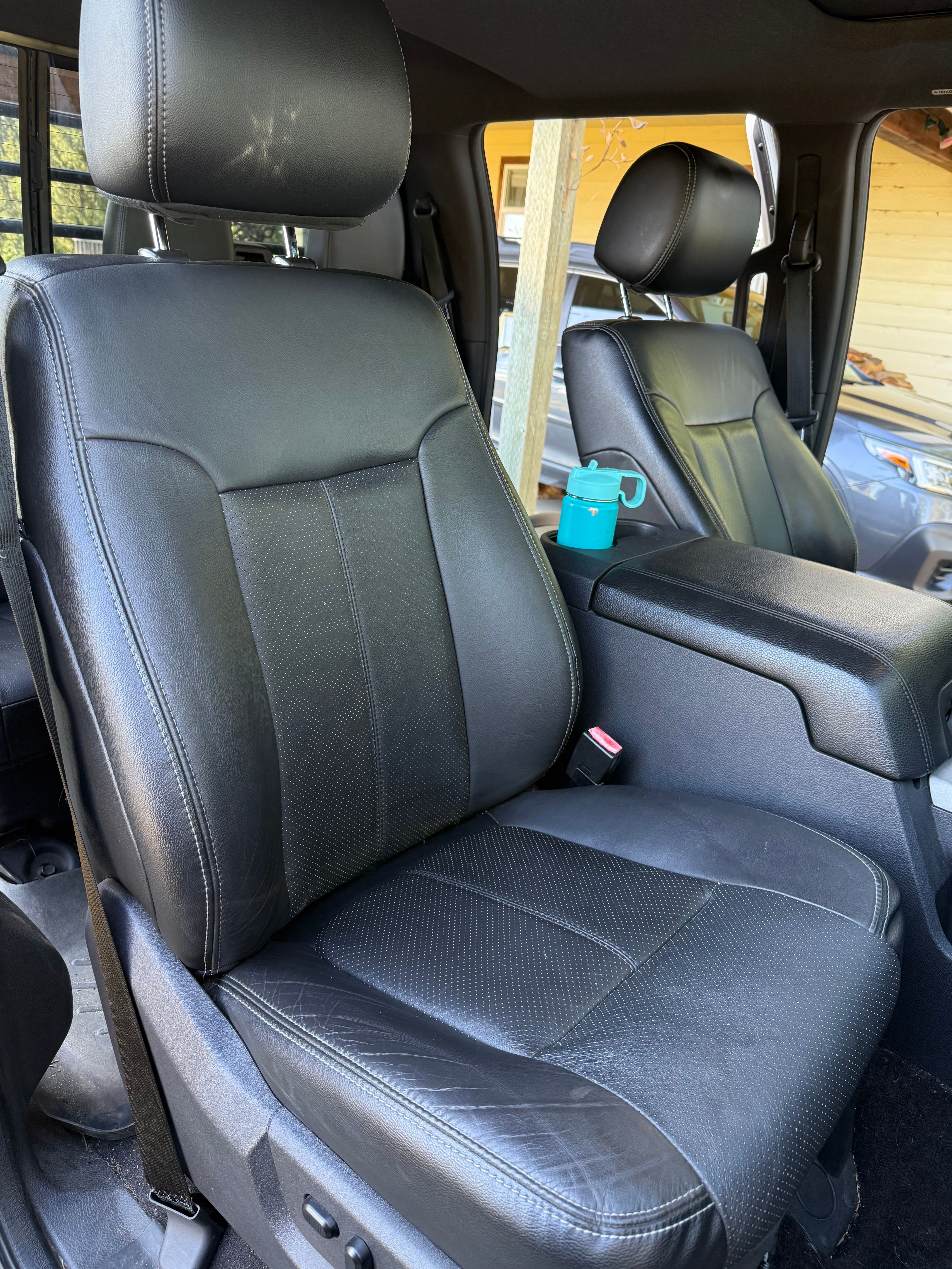 Used 2015 Ford F250 Lariat w/ Lariat Ultimate Package AWD/4WD image 8