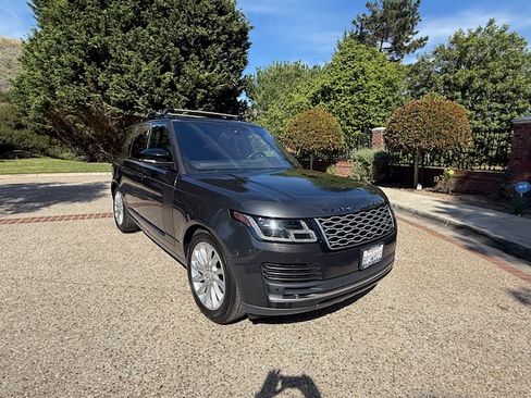 Used 2020 Land Rover Range Rover HSE image 9