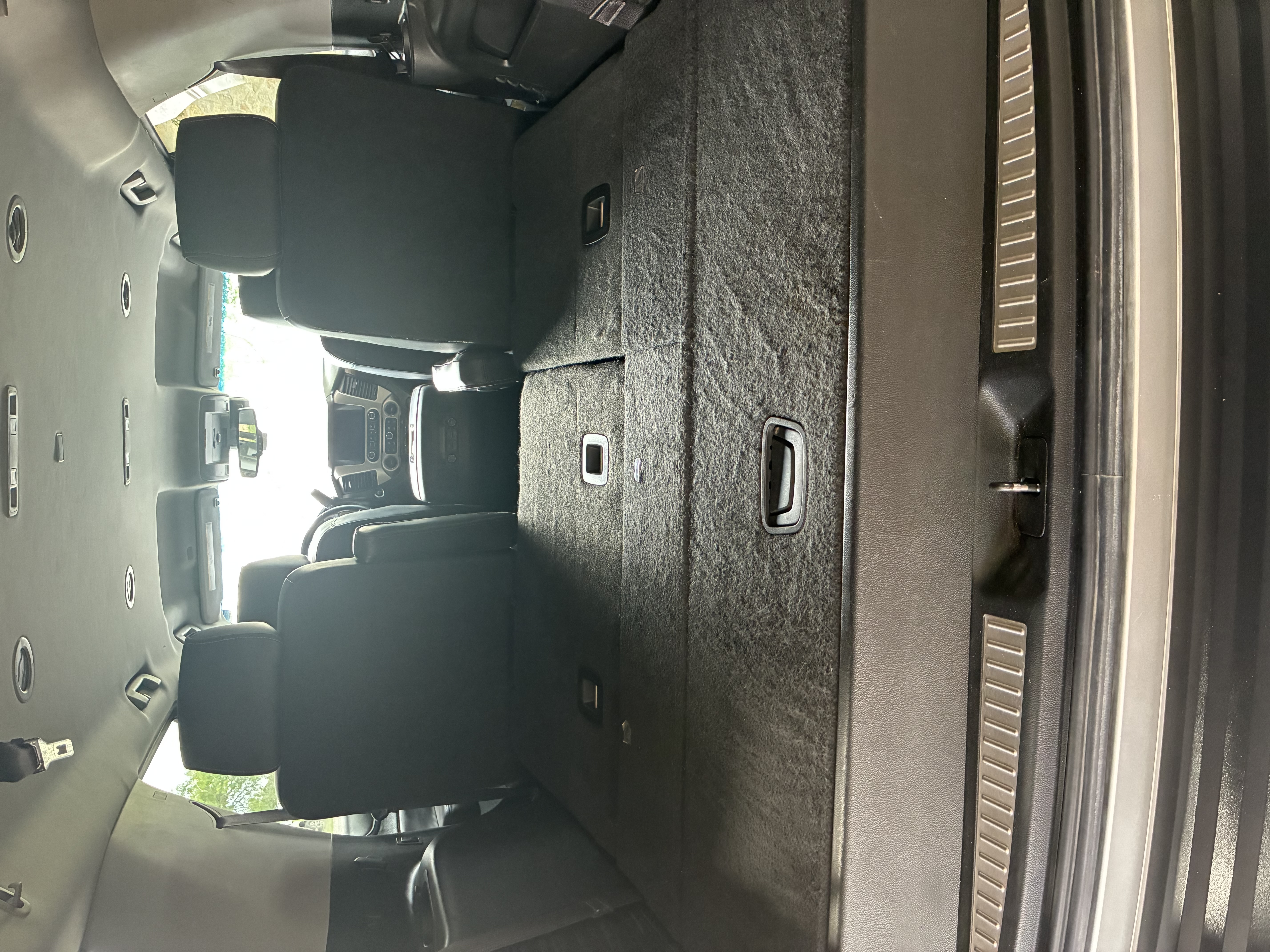 Used 2017 GMC Yukon Denali RWD image 12