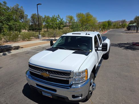 Used 2013 Chevrolet Silverado 3500 LTZ w/ LTZ Plus Package image 9