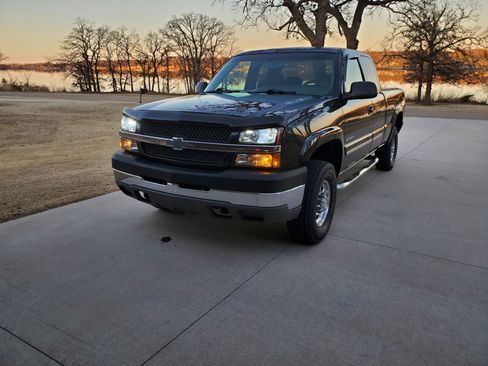 Used 2003 Chevrolet Silverado 2500 LS image 8