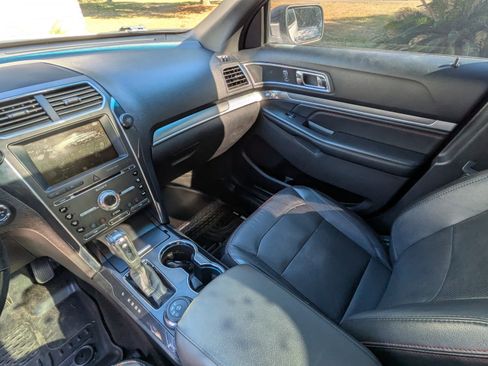 Used 2016 Ford Explorer Sport w/ Equipment Group 401A image 24