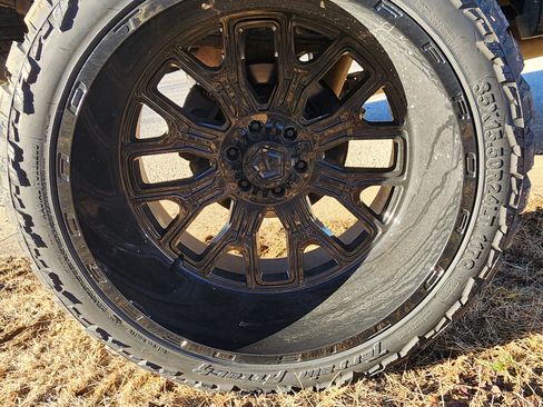 Used 2015 Ford F150 Platinum w/ Equipment Group 701A Luxury image 14