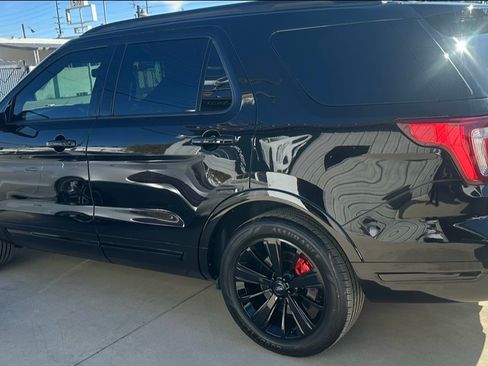 Used 2019 Ford Explorer Limited w/ Class III Trailer Tow Package image 1