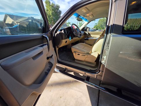 Used 2012 GMC Sierra 1500 SLE w/ Power Tech Package image 4