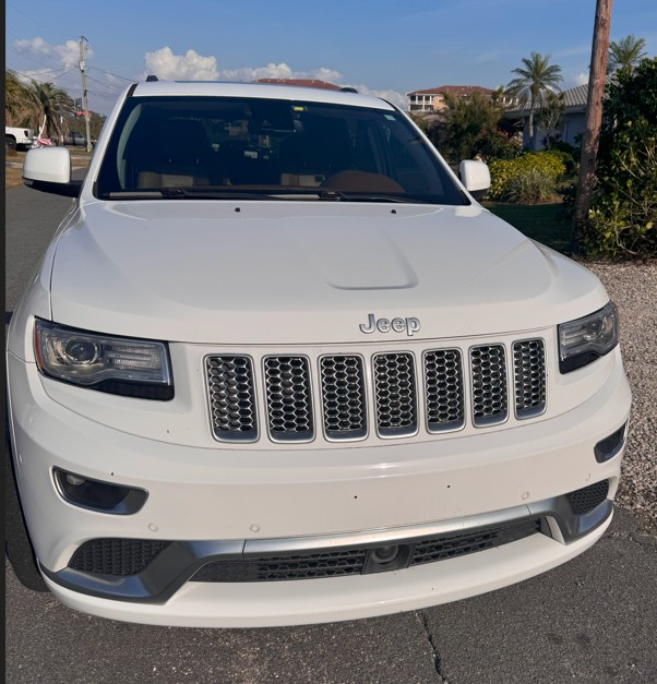Used 2015 Jeep Grand Cherokee Summit w/ Platinum Series Group AWD/4WD image 2
