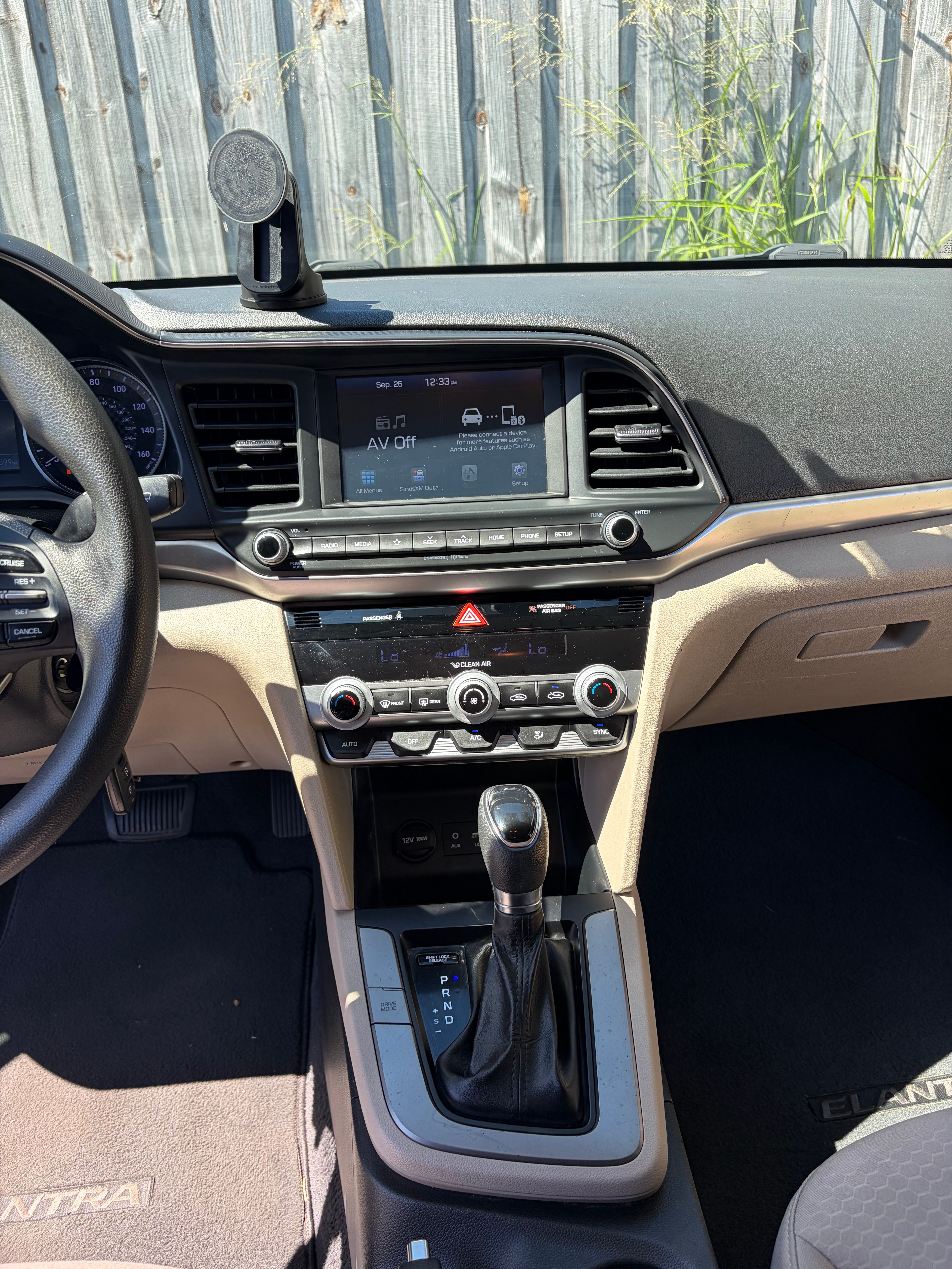 Used 2020 Hyundai Elantra SEL w/ Cargo Package (C1) FWD image 6