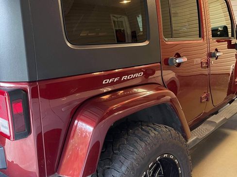 Used 2007 Jeep Wrangler Unlimited Sahara image 2