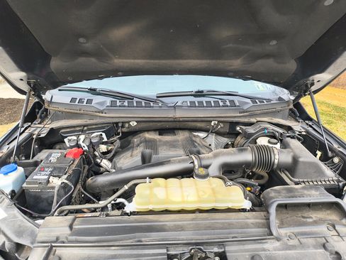 Used 2020 Ford F150 XLT w/ Equipment Group 302A Luxury image 15