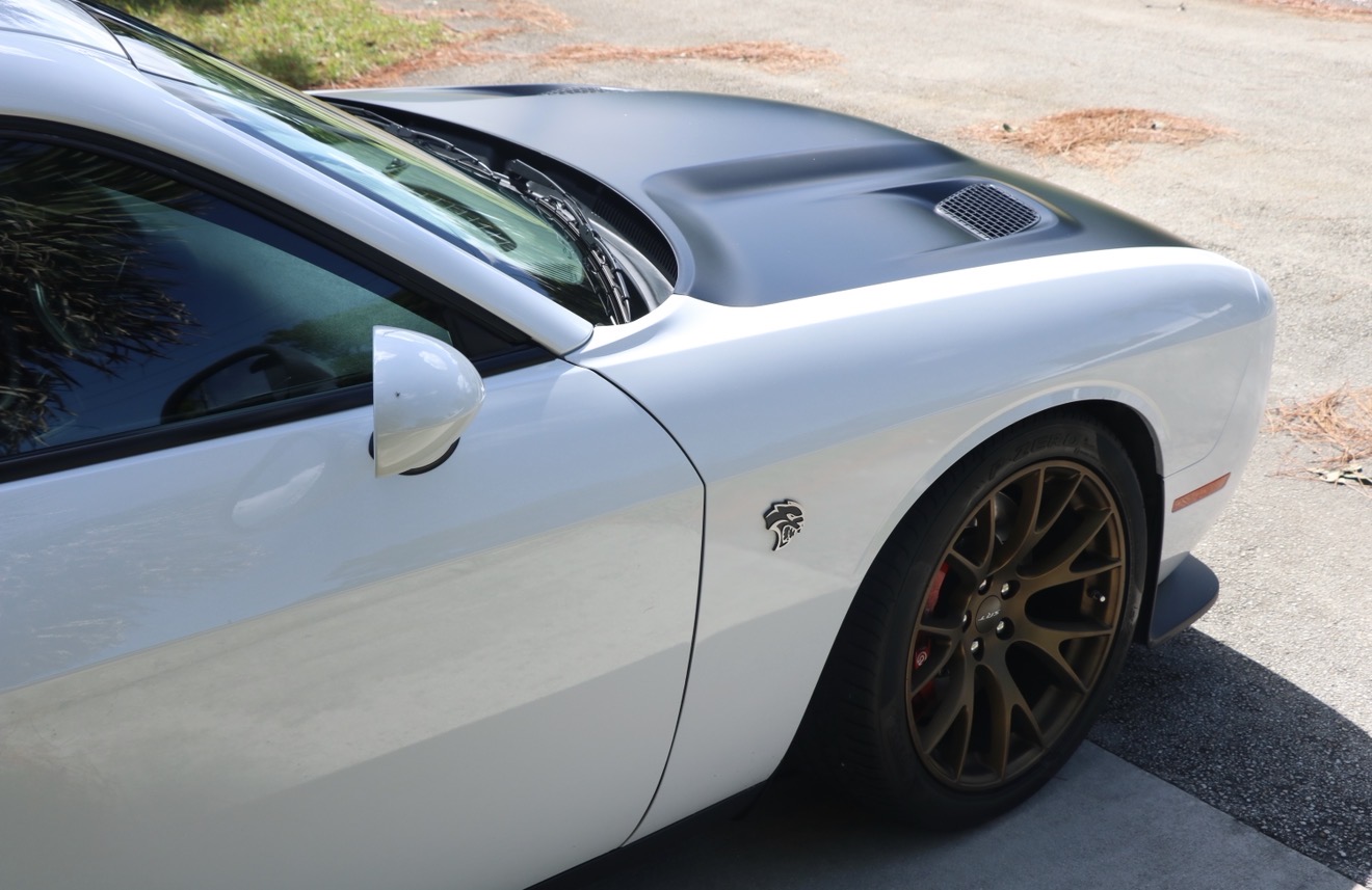 Used 2016 Dodge Challenger SRT Hellcat RWD image 4