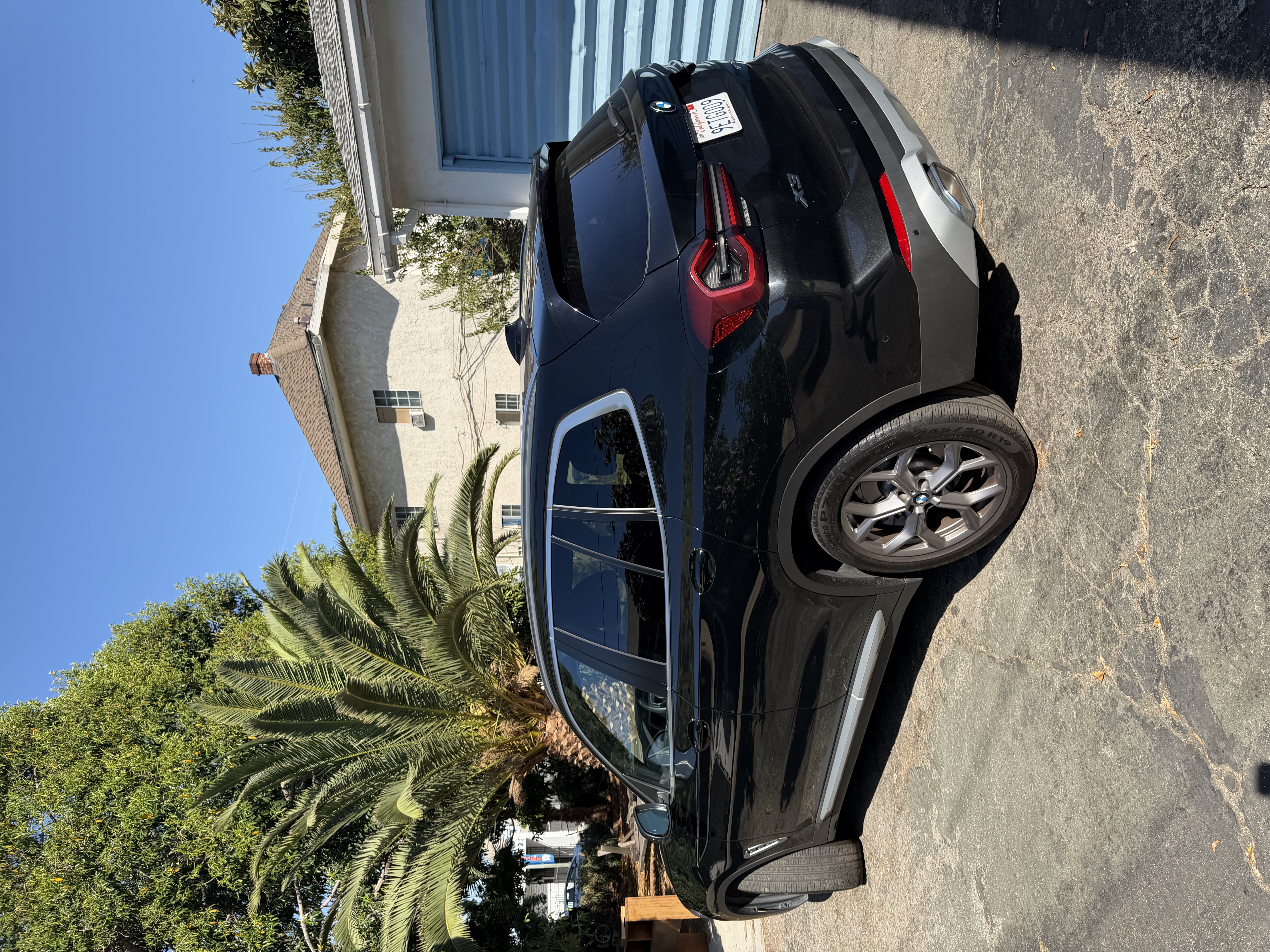 Used 2023 BMW X3 xDrive30i w/ Premium Package w/ZPA AWD/4WD image 8