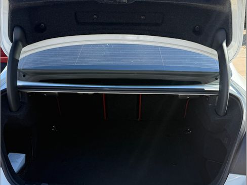 Used 2019 BMW 430i Coupe w/ M Sport Package image 11