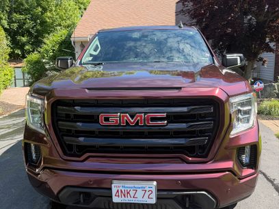 Used 2022 GMC Sierra 1500 Elevation w/ Preferred Package