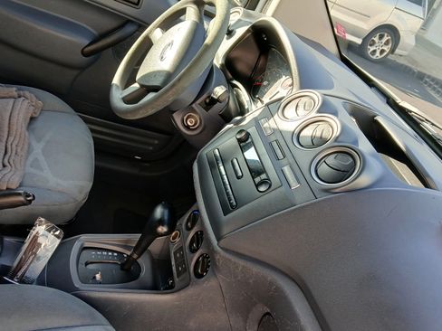 Used 2013 Ford Transit Connect XL image 2