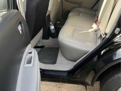 Used 2013 Nissan Rogue S w/ Special Edition Pkg FWD image 5