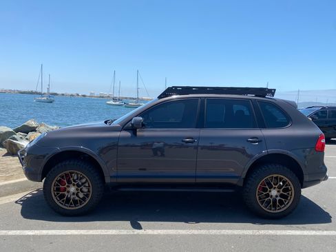Used 2009 Porsche Cayenne Turbo S AWD/4WD image 29