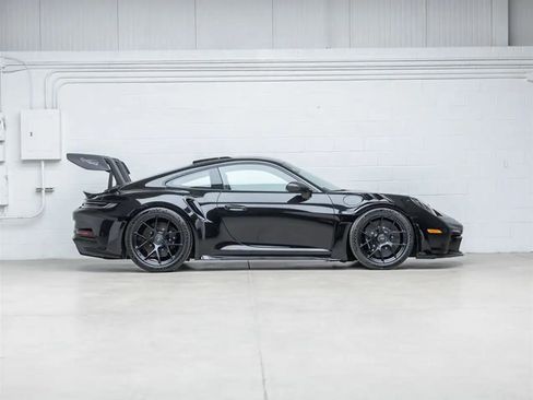 Used 2025 Porsche 911 GT3 RS RWD image 8