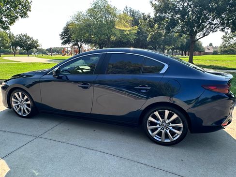 Used 2019 MAZDA MAZDA3 Sedan w/ Select Package image 6