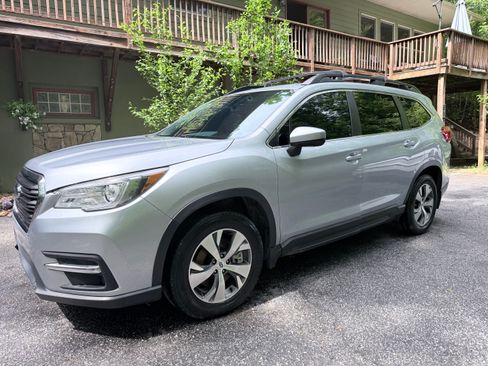 Used 2021 Subaru Ascent Premium w/ Convenience Package AWD/4WD image 8