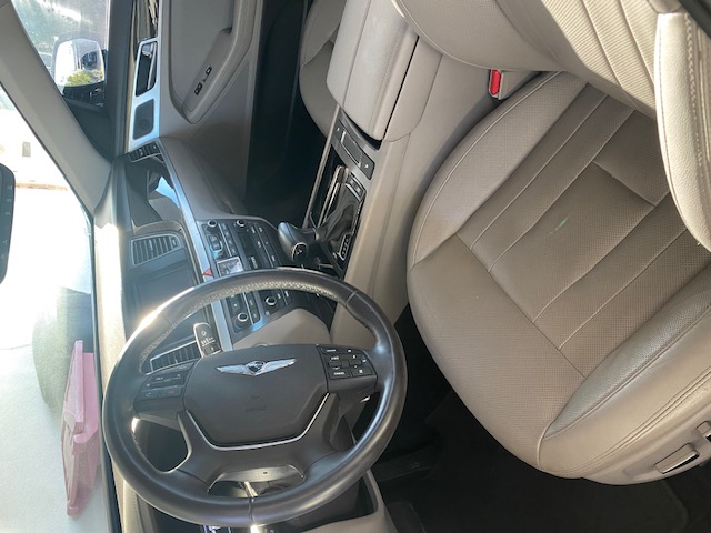 Used 2019 Genesis G80 3.8 RWD image 6