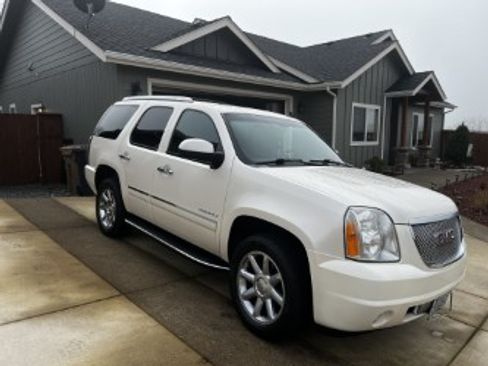Used 2013 GMC Yukon Denali image 5