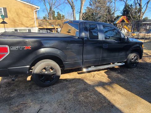 Used 2010 Ford F150 STX image 11