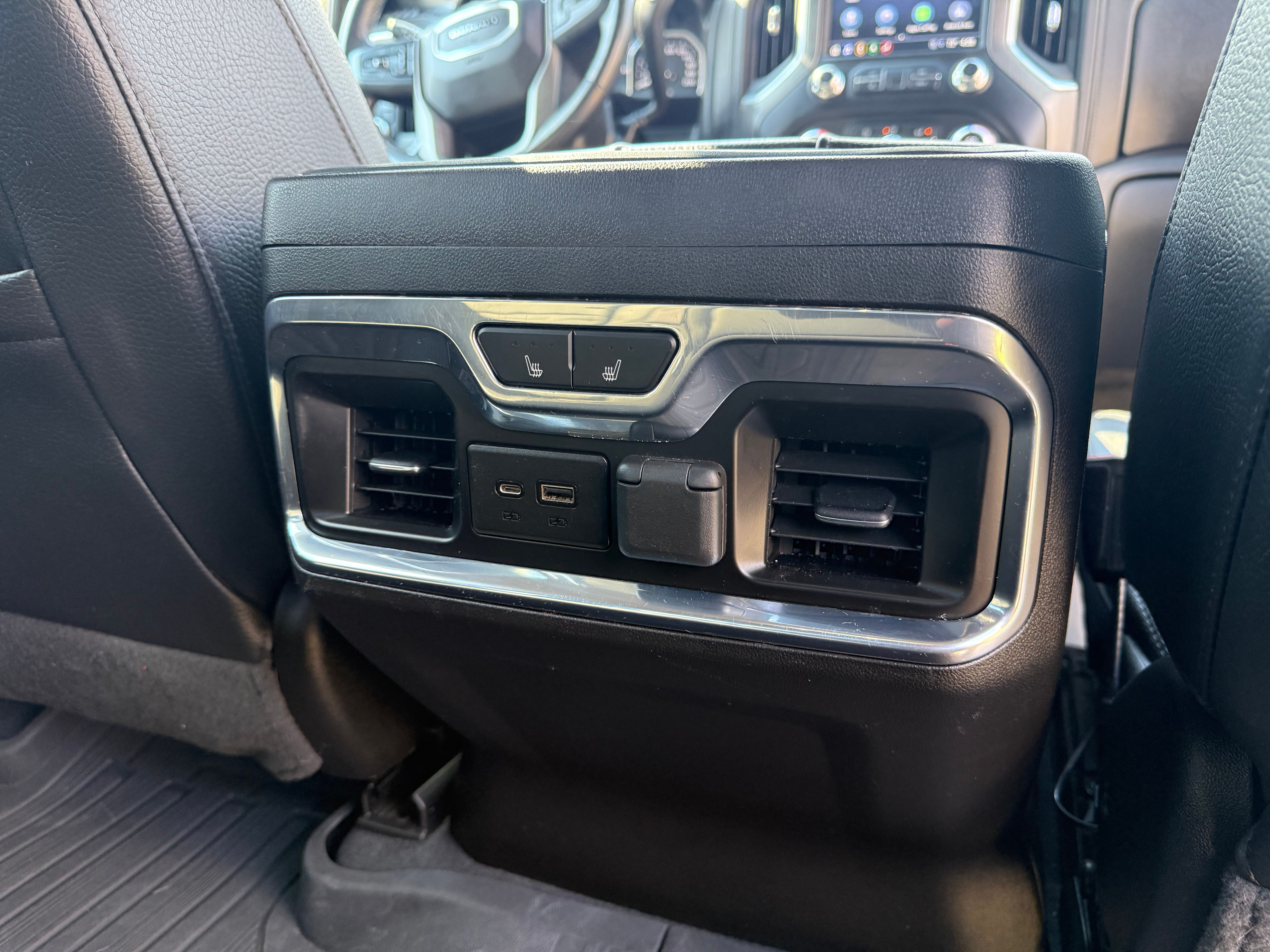 Used 2023 GMC Sierra 3500 Denali w/ Denali Ultimate Package AWD/4WD image 15