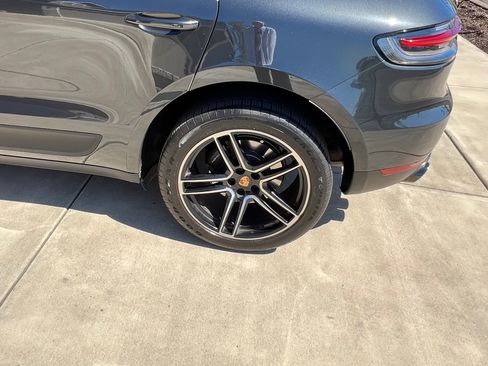 Used 2020 Porsche Macan image 16