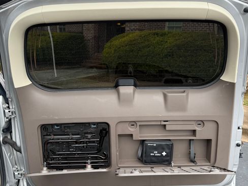 Used 2014 Lexus GX 460 w/ Premium Package image 19