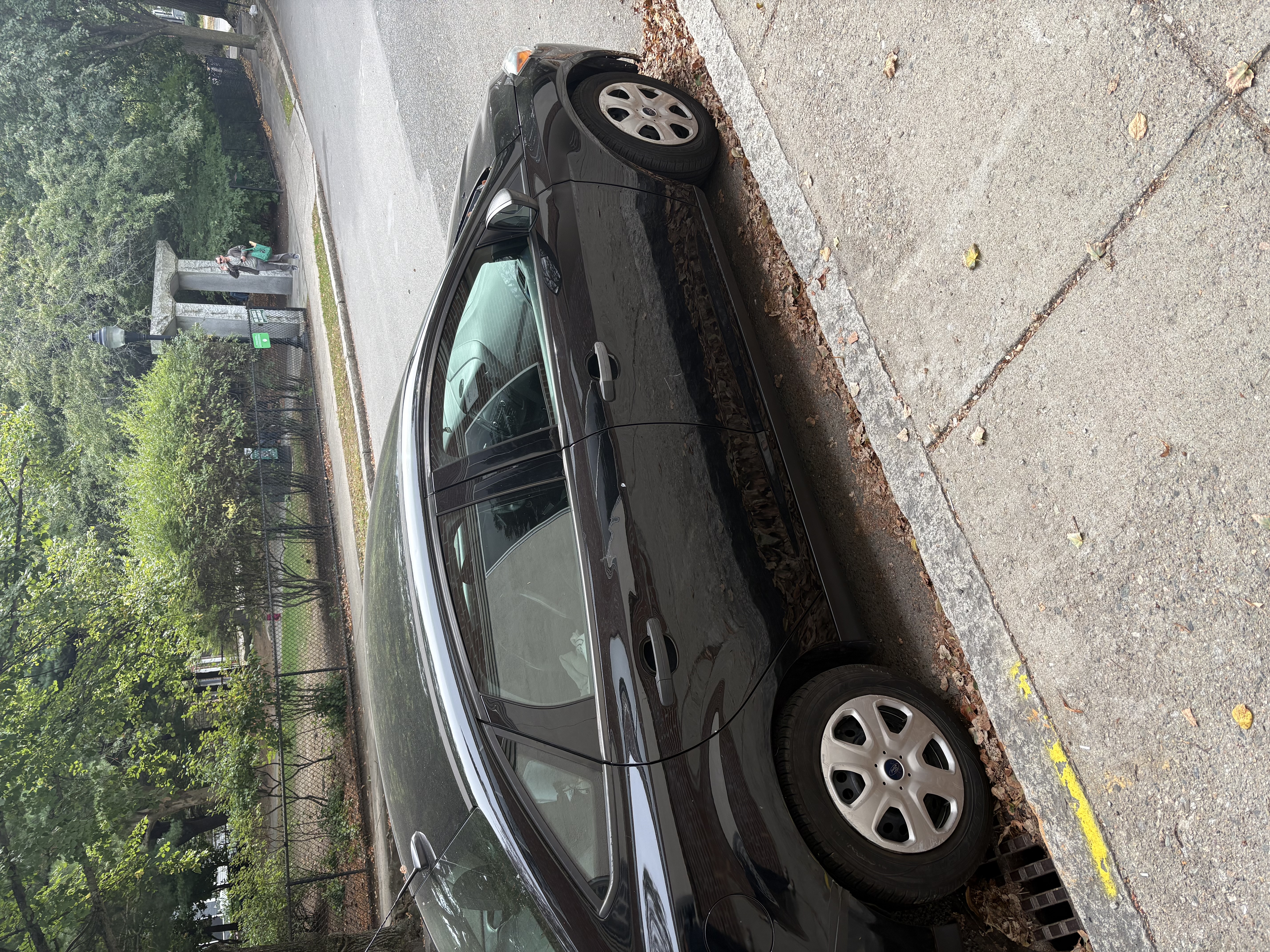 Used 2018 Ford Focus S FWD image 4