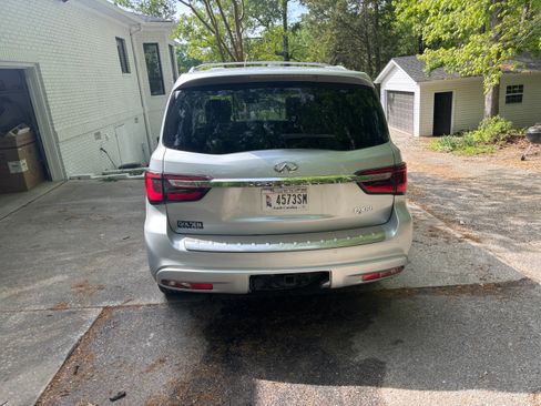Used 2019 INFINITI QX80 Luxe w/ Proactive Package image 6