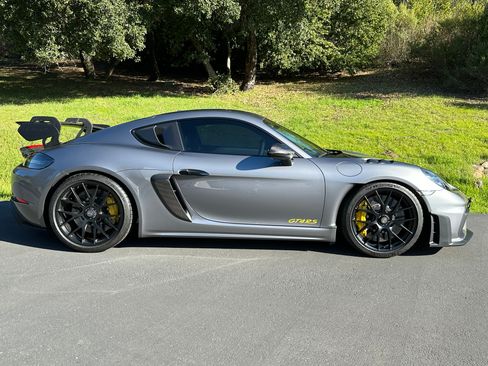 Used 2024 Porsche 718 Cayman GT4 RS image 2