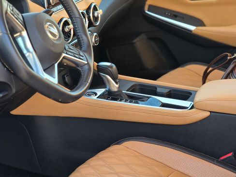 Used 2020 Nissan Sentra SV w/ SV Premium Package image 5