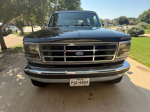 Used 1992 Ford Bronco AWD/4WD image 2