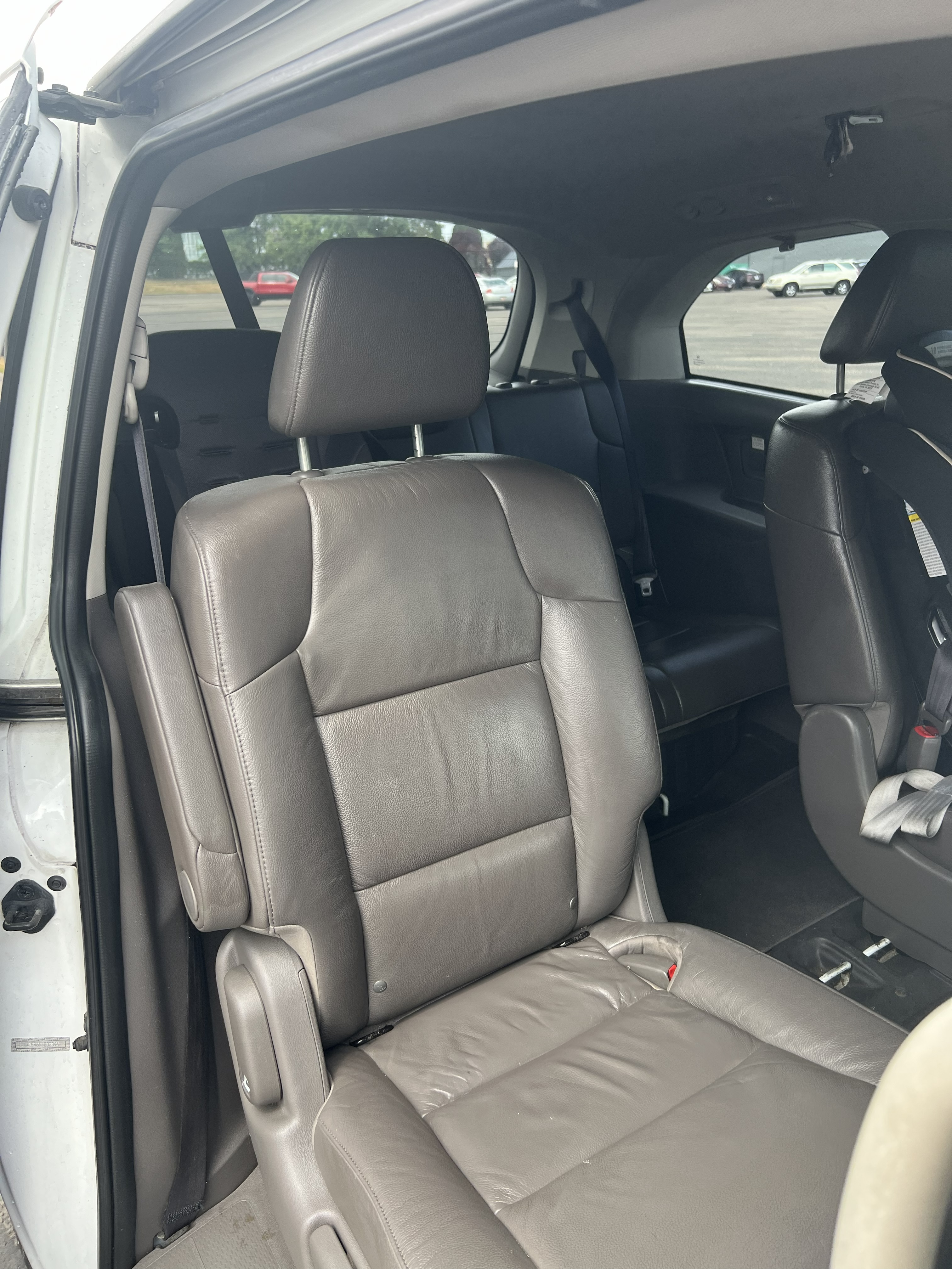 Used 2011 Honda Odyssey EX-L image 8